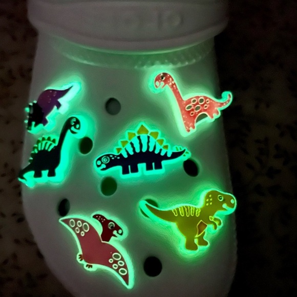 6 Glow in the Dark Dinosaur Crocs Shoe Charms - Picture 2 of 3